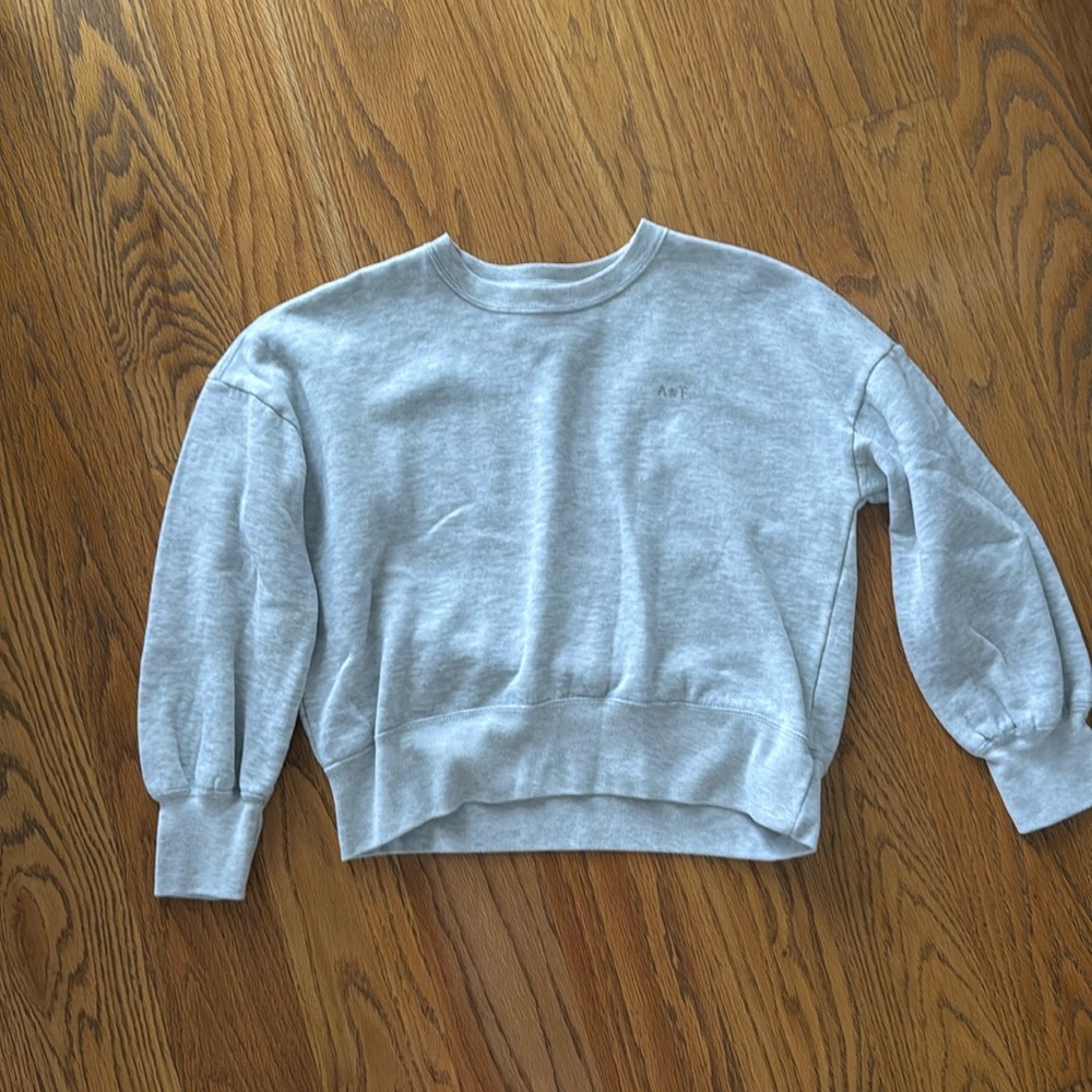 Abercrombie kids essentials sweatshirt size 11/12